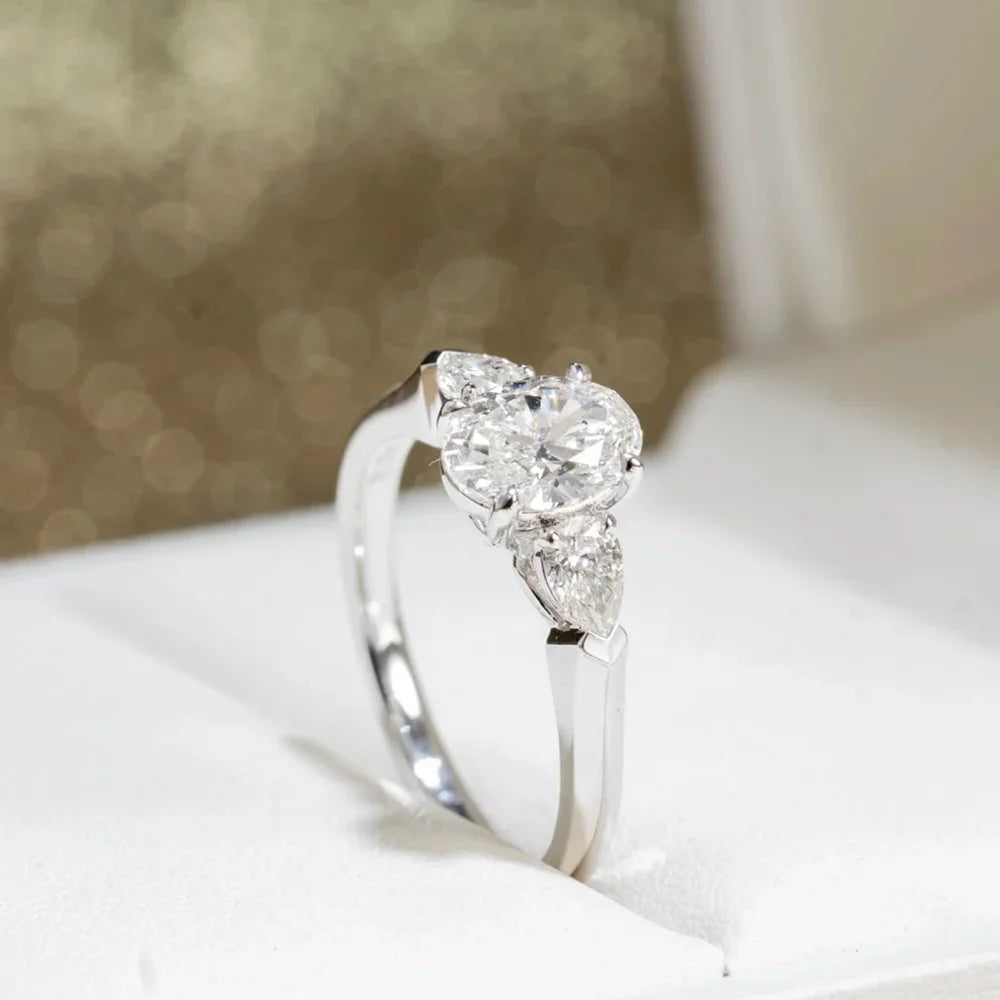 Oval Cut 1.5CT Moissanite Ring