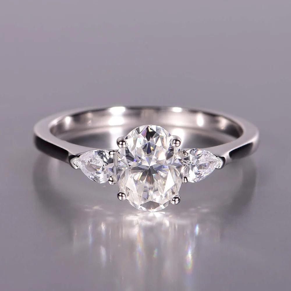 Oval Cut 1.5CT Moissanite Ring