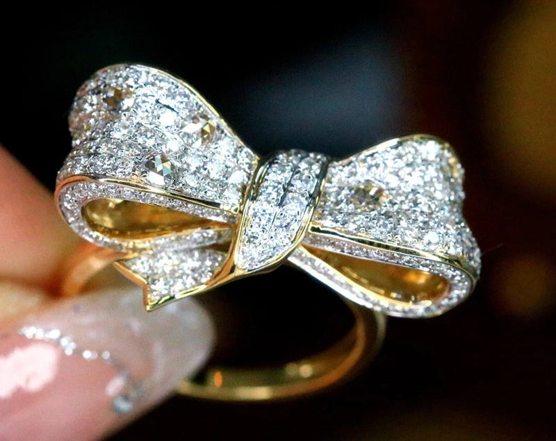 Gold and 1.5ct Diamonds Bowknot Ring